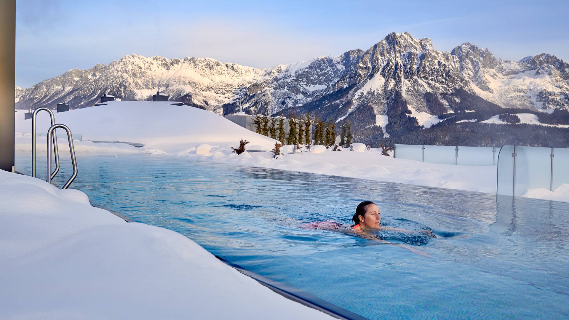 Infinity Pool at the hotel Kaiserhof