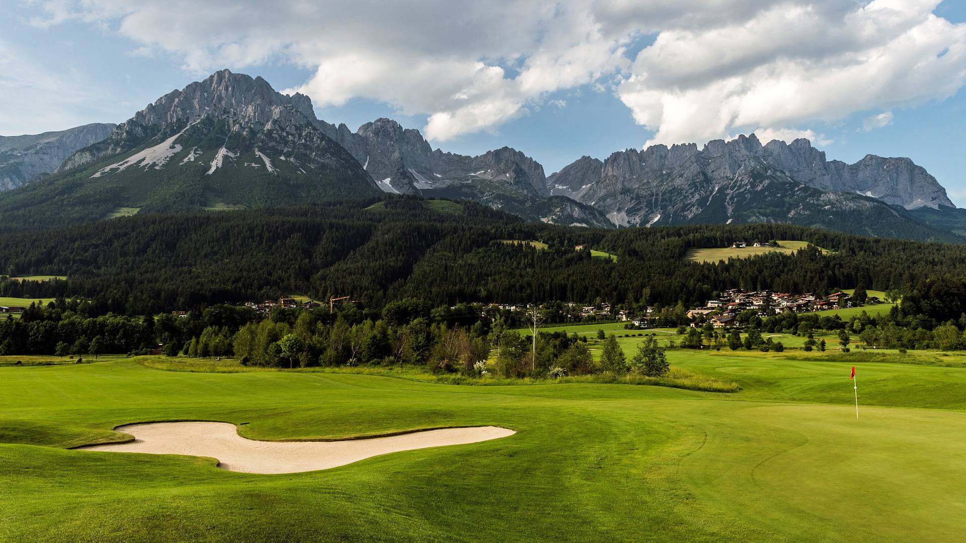 Golf v moři vrcholů – Golfové hřiště Wilder Kaiser