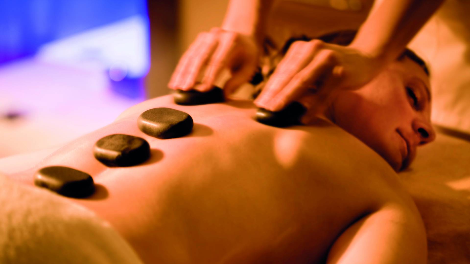 Hot stone massage at Hotel Kaiserhof