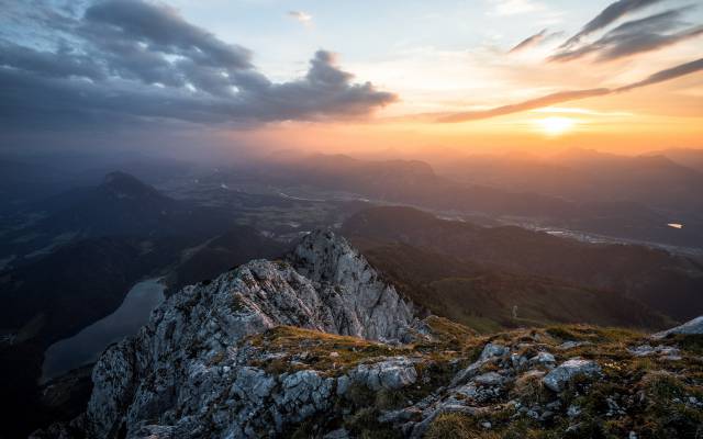 Východ slunce nad Ellmau a horami