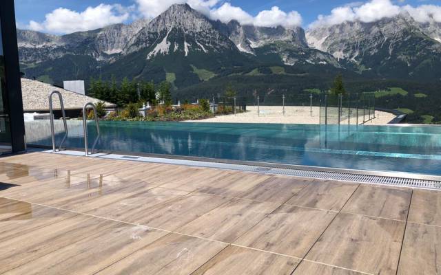 Hotel Kaiserhof conversion Unlimited Mountain Pool