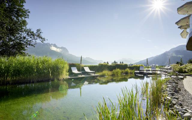 Organic natural bathing lake