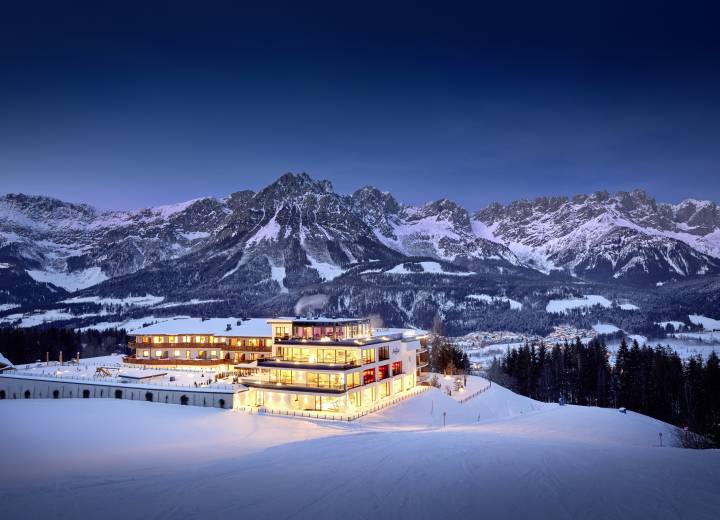 5 Sterne Superior Hotel Kaiserhof in Ellmau mit Panorama auf die Berge