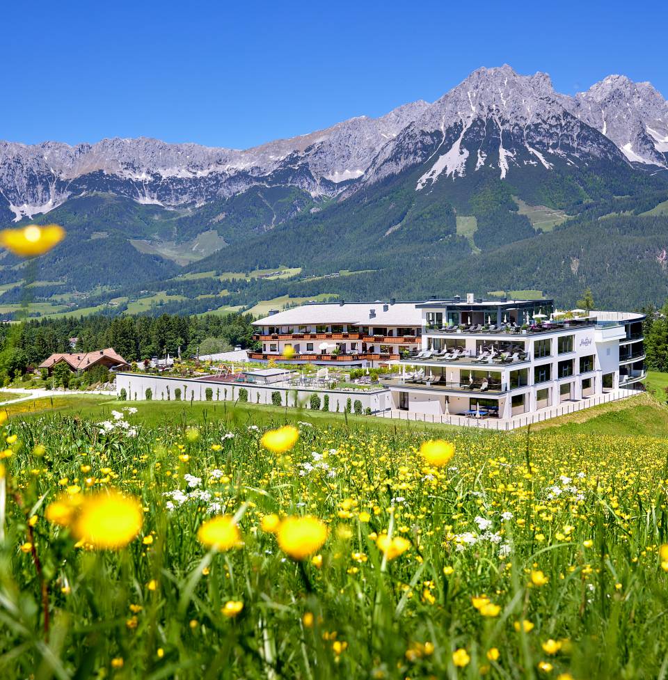 5-star superior Hotel Kaiserho in Ellmau with panoramic views of the mountains